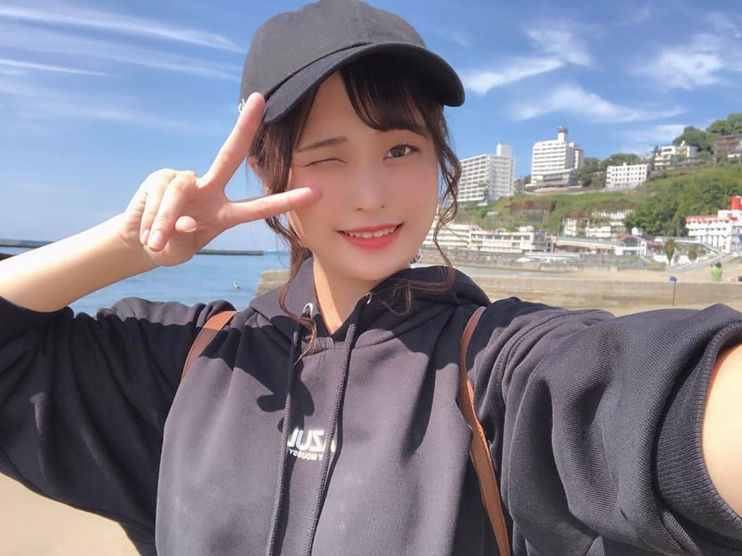 堀内玲さんのインスタグラム写真 - (堀内玲Instagram)「熱海で外ロケでした！ 熱海の海、綺麗で砂もさらさら〜！  ． ． ． ． #gravure #gravureidol  #グラビア #グラドル  #インスタグラビア  #グラビアアイドル #グラビアモデル #水着 #bikinigirl #ビキニ #セクシー #asiangirls  #asiansexy #bikinimodel  #巨乳 #美乳 #谷間 #japaneseidol  #童顔 #ロリ #sexydress  #sexystyle #bikini #japanesegirl  #sexyart #アイドル #熱海旅行  #sexybaby #sexy #熱海」10月1日 16時29分 - horiuchi_rei