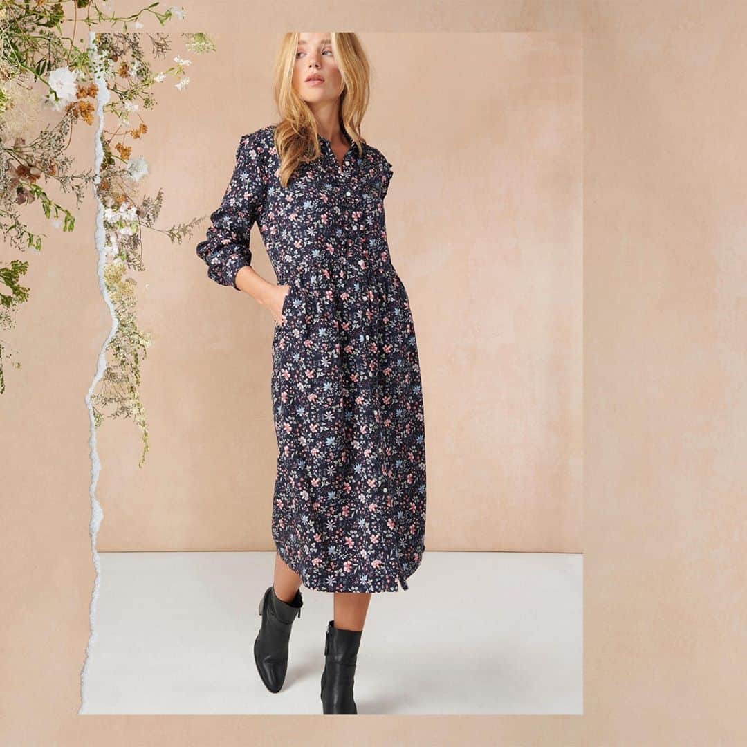 ローラアシュレイのインスタグラム：「Bold and beautiful; the Elm dress from the #BarbourLauraAshley collection features an archived print named Indienne.⁣ ⁣ Inspired by an Indian textile pattern from the 17th century, Indienne has been used by Laura Ashley since 1985. ⁣ ⁣ Styled with blouse sleeves and a full skirt, this classic shirt dress exemplifies contemporary femininity.⁣ ⁣ #BarbourLauraAshley」