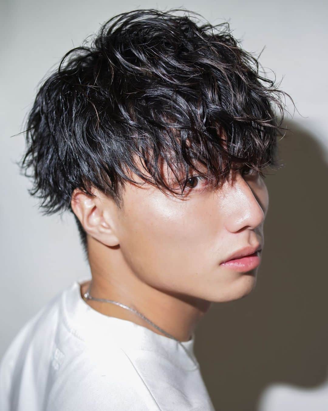 谷口成吾さんのインスタグラム写真 谷口成吾instagram New Style ウェーブスパイラルマッシュ で色気と雰囲気が抜群に上がる カット 一周刈り上げ前下がりマッシュショート トップは少し長めに設定 パーマ ウェーブ