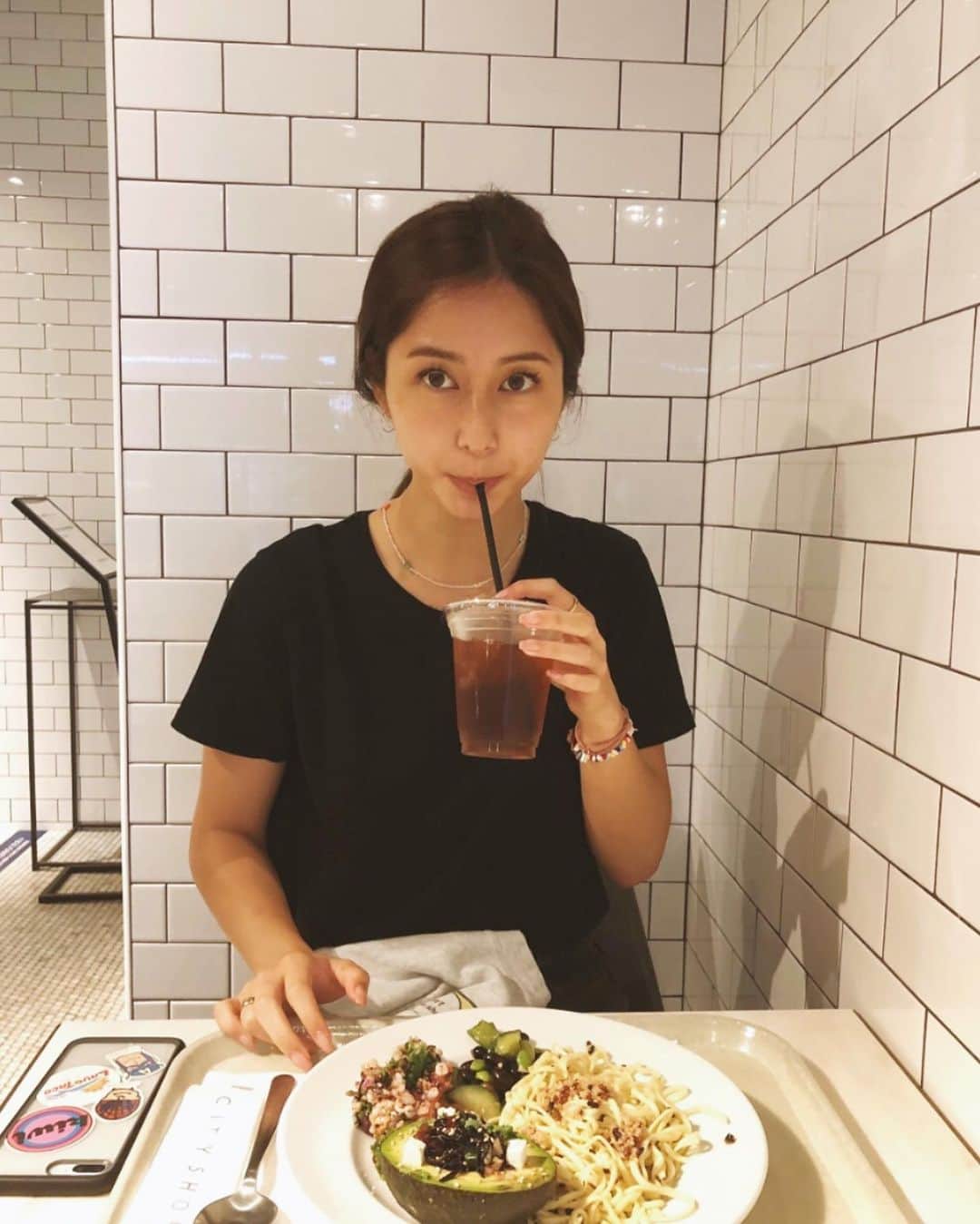 季葉のインスタグラム：「だいすきなだいすきなcity shop noodleが閉店してしまうということでいってきました🥺🥺かなしい、、 そして、スターテニスアカデミー登録者数5万人超えました！㊗️ありがとうございます✨これからもよろしくお願いします！！」