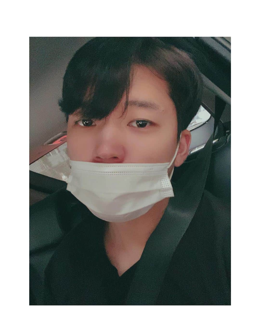 ウヒョン のインスタグラム：「많이 먹어! #추석 #추석선물」