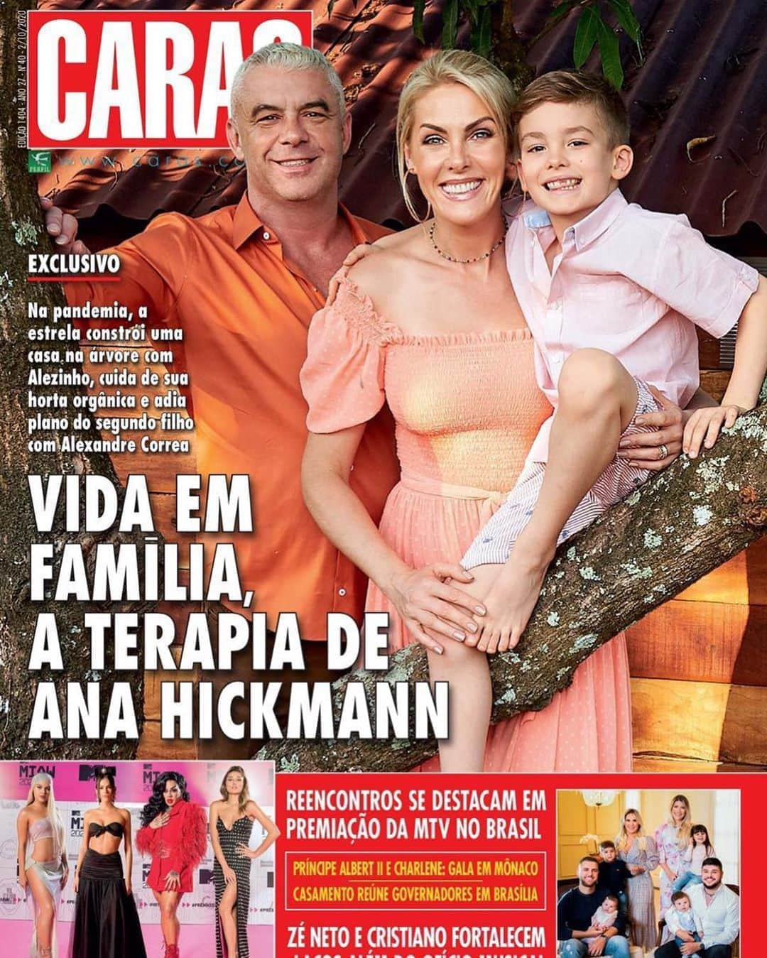 Ana Hickmannさんのインスタグラム写真 - (Ana HickmannInstagram)「Boa tarde!!! Estou tão feliz. 🥰 @carasbrasil muito obrigada pela capa e matéria maravilhosa! 💕 A revista estará amanhã em todas as bancas e online também! 🙃 Os bastidores das fotos estarão com EXCLUSIVIDADE, hoje, às 20h no meu canal ➡️ YouTube.com/AnaHickmann   #revistacaras #revista #capaderevista #family #youtube」10月2日 3時07分 - ahickmann