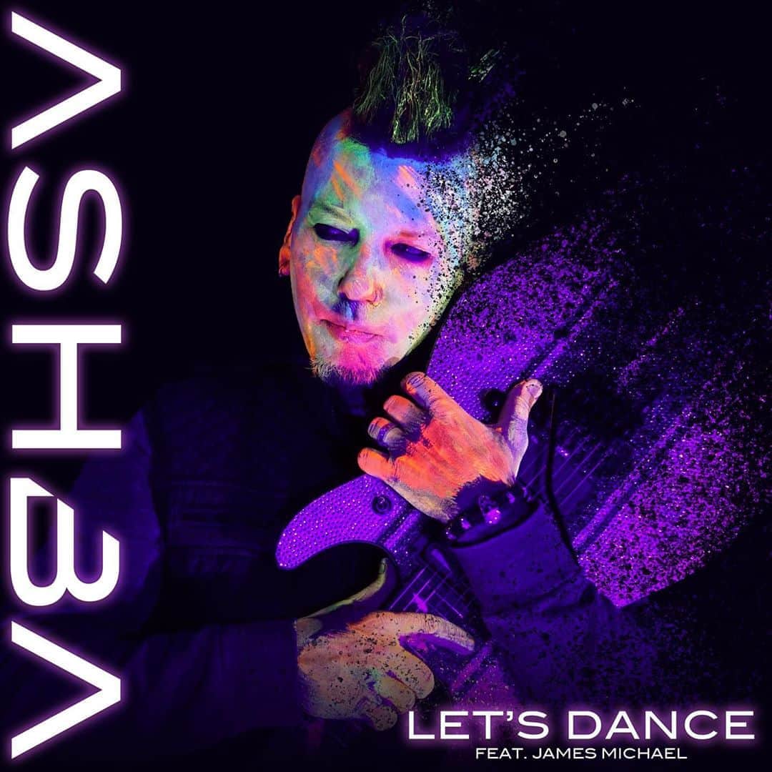 DJアシュバさんのインスタグラム写真 - (DJアシュバInstagram)「🚨🚨 Stoked to announce that my band mate in @sixxam will be featured on my new single!! Let’s Dance (feat. James Michael) 🚨🚨 . Available on all streaming platforms 10.16.20 . #theabducted #hypnotic  #helpspreadtheword #edm #rock #sharethecover #repost ‬#newmusic #newsound #sixxam 🔥👽」10月2日 3時35分 - ashba