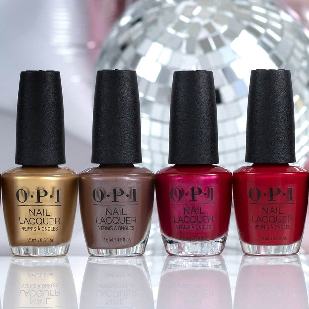 OPIさんのインスタグラム写真 - (OPIInstagram)「#OPIShineBright is here for the party! 🥳 Uniquely glamorous shades that capture the festive magic that awaits at the end of the year.  Shades: #ThisGoldSleighsMe, #GingerbreadManCan, #MerryInCranberry and #RedYForTheHolidays   #ColorIsTheAnswer #OPIObsessed #OPINailLacquer #HolidayNails #Holiday2020Trends #NailGoals #RedNails #BoldNails #ManiPedi #GoldMani #PartyNails #NYENails」10月2日 4時00分 - opi