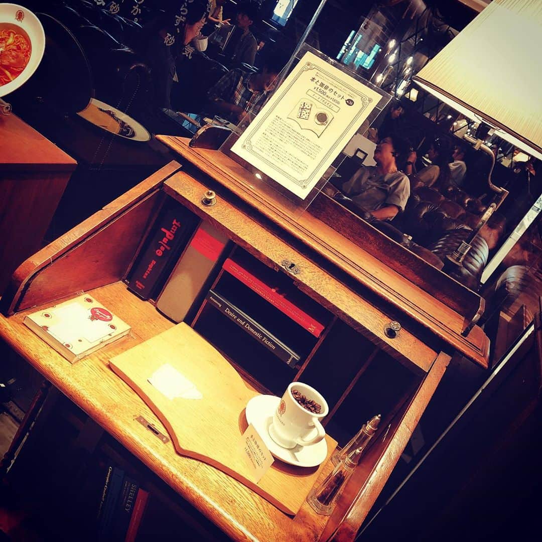 小野さゆりさんのインスタグラム写真 - (小野さゆりInstagram)「ないしょにしておきたいカフェ❤️  伝票が鍵だったりかわいすぎる❤️  #カフェ　#喫茶店　#梟書茶房」10月1日 19時20分 - sayuriono0301