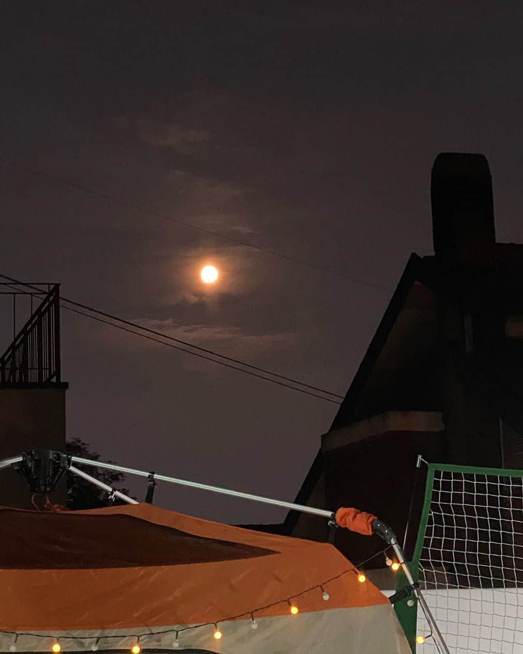 パク・ウネさんのインスタグラム写真 - (パク・ウネInstagram)「#보름달 이 이쁘네요~ 소원빌어요 우리~~~ #즐거운추석」10月1日 19時28分 - eunhye.p