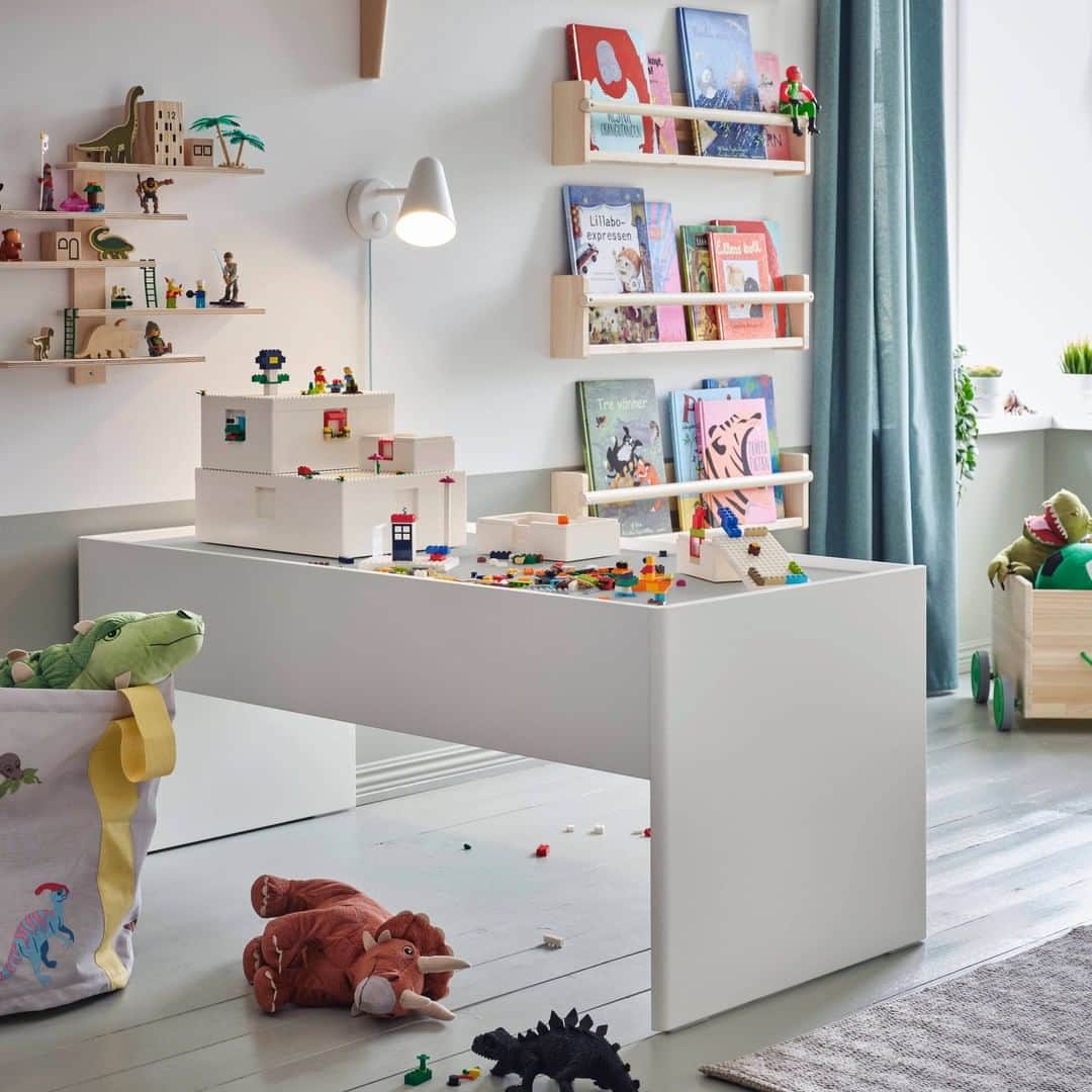 IKEA Austriaさんのインスタグラム写真 - (IKEA AustriaInstagram)「Farbenfrohes fürs Kinderzimmer! BYGGLEK ist da. 🤗 #IKEAat  // BYGGLEK LEGO®-Schachtel mit Deckel 3er-Set, weiß € 12.99  #IKEA #BYGGLEK #LEGO #spielen #Kinderzimmer #kidsroom #livingwithkids #lebenmitkindernistlebenamlimit」10月1日 20時00分 - ikeaaustria