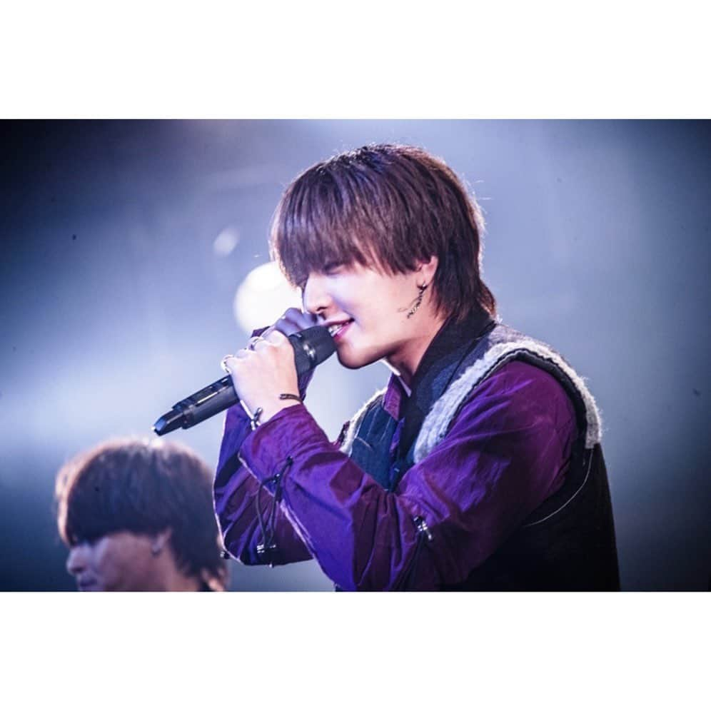 HIROTOのインスタグラム：「#ivvy #hiroto #live #photo #jpn #artist #me #l4l #팔로우 #instagram #instagood #instasize」