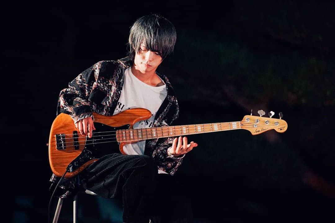 圭吾のインスタグラム：「姫路城にてライブでした 外で演奏するの最高やね」