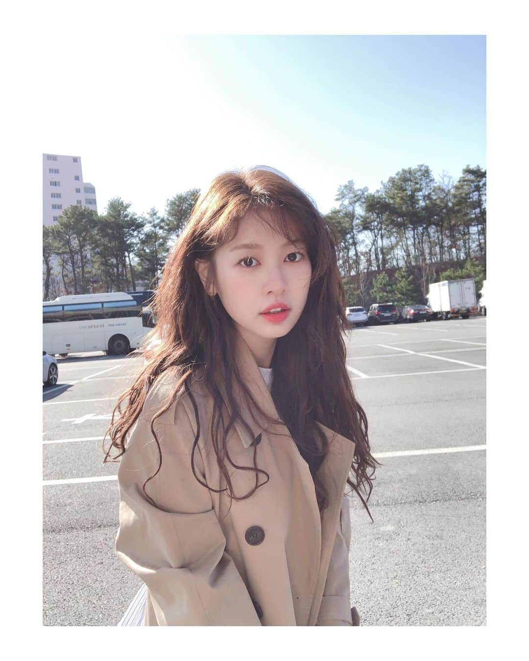チョン・ソミンのインスタグラム：「무물에서 올려달라고 하신 예전 사진😉 #nottoday」
