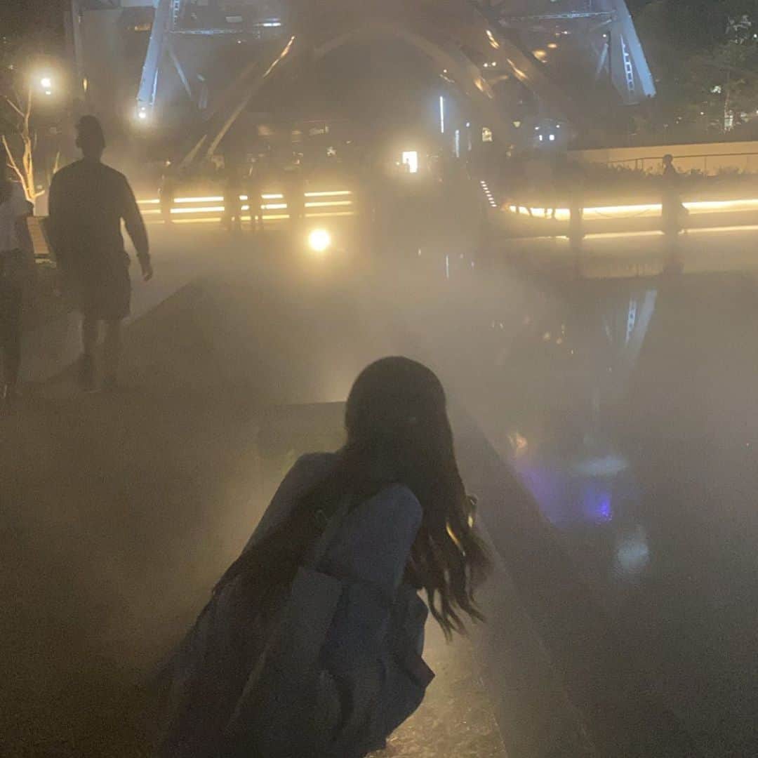 野島樺乃のインスタグラム：「写真撮るのに必死みたいっ。 #名古屋テレビ塔  #テレビ塔  #ヒサヤオオドオリパーク #久屋大通 #栄 #photo #follow #pic」