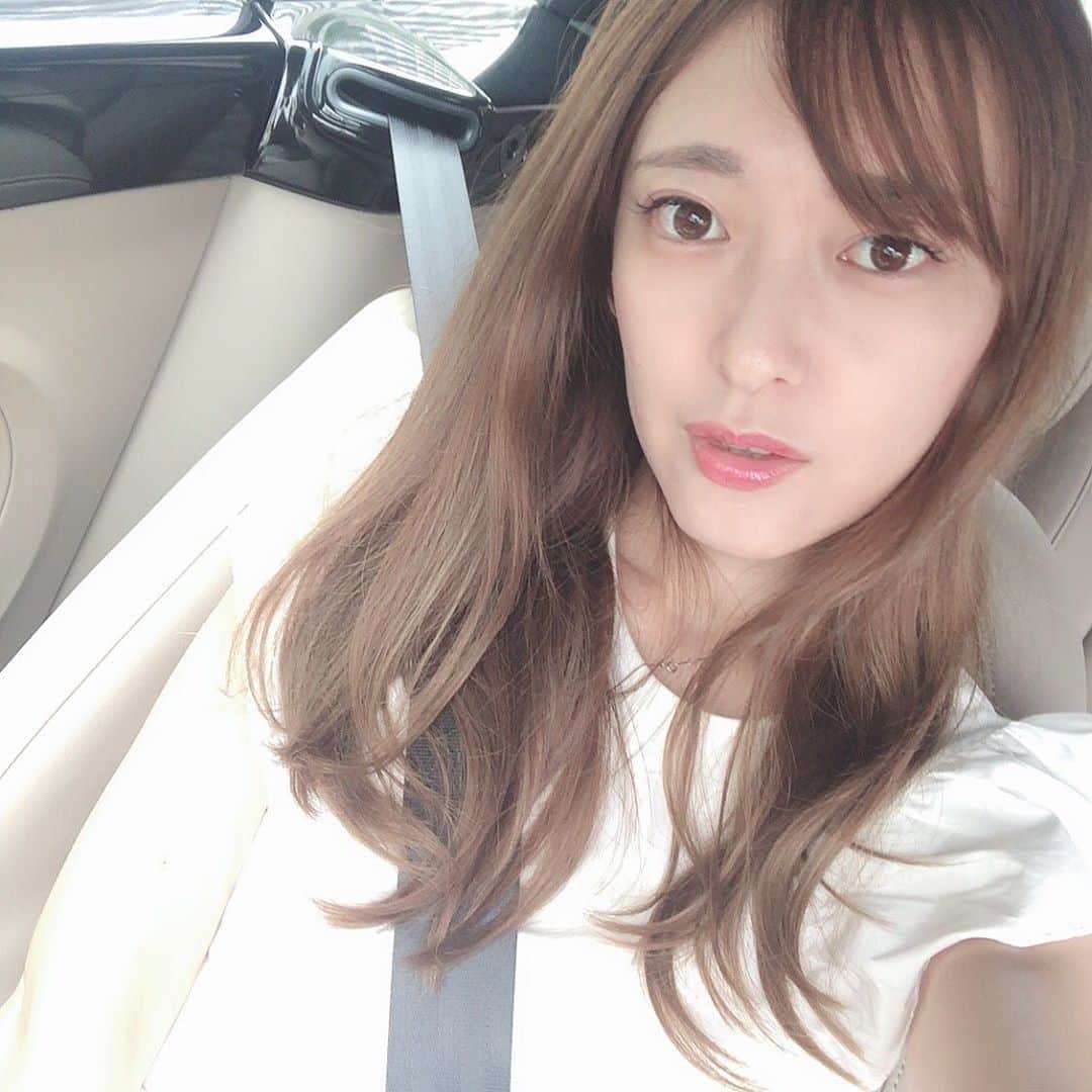 菊池かなこのインスタグラム：「. 麻布十番/白金高輪の整体処BISHIN @bishin.seitai_official で 睡眠改善ヘッドスパ💆‍♀️ . 最初に 肩が内巻きになっていて、デスクワークも多いので 首のリンパの凝りがすごく浮腫みやすいみたい💦 改善方法も丁寧に教えていただきました！ . ヘッドスパは頭の凝りがすっきりして 当日はぐっすり眠れて楽になった☺️ . ピンクの室内で可愛く落ち着けます✨ . @viday_official のサービスを使って行きました✨ 定額で色々な美容のお店に行き放題なのでおすすめのサービス！ http://viday.jp/ . . ୨୧┈┈┈┈┈┈┈┈┈┈┈┈┈┈┈┈┈୨୧ #bishin#整体処bishin#viday#ヘッドスパ #睡眠改善#個室整体#姿勢改善#麻布十番#白金高輪 #bishin #モチベ塾 #激痛BODYケア #ミーアキャットBODY #完全個室 #整体 #美容整体 #美容 #小顔 #姿勢改善 #猫背 #腰痛 #睡眠改善 #ダイエット #デブ脱却 #小顔矯正 #モデル」