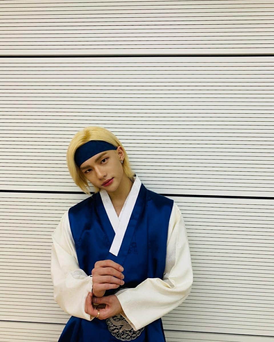 Stray Kidsさんのインスタグラム写真 - (Stray KidsInstagram)「행복한 추석되세요 ❣️ #straykids #Lovestay」10月1日 21時30分 - realstraykids