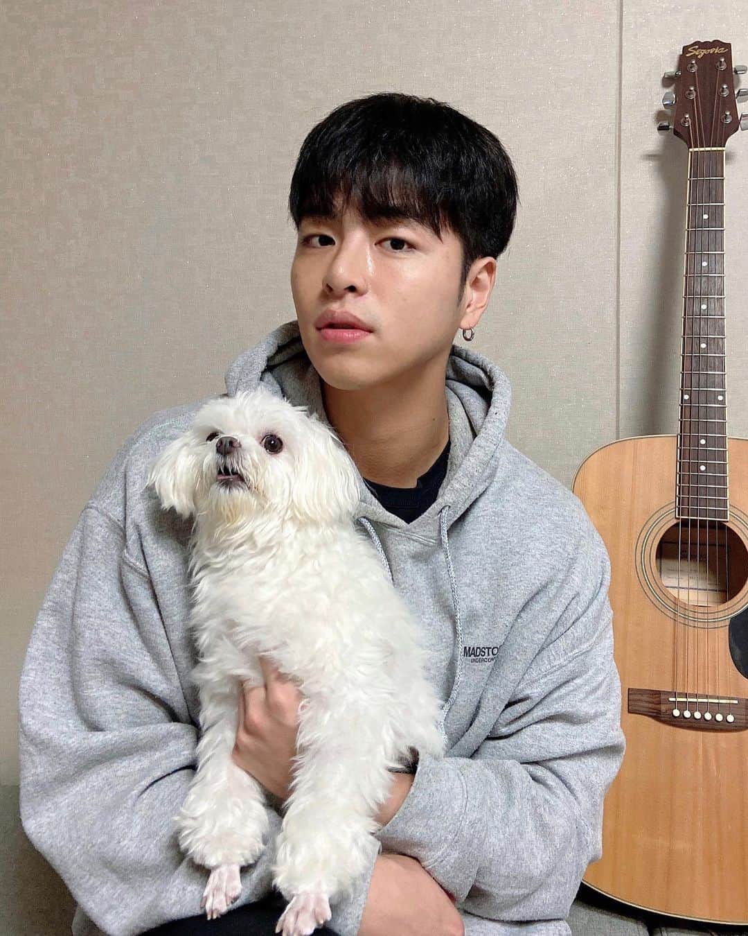のインスタグラム：「다들 풍성한 한가위 보내세요 라븅~」