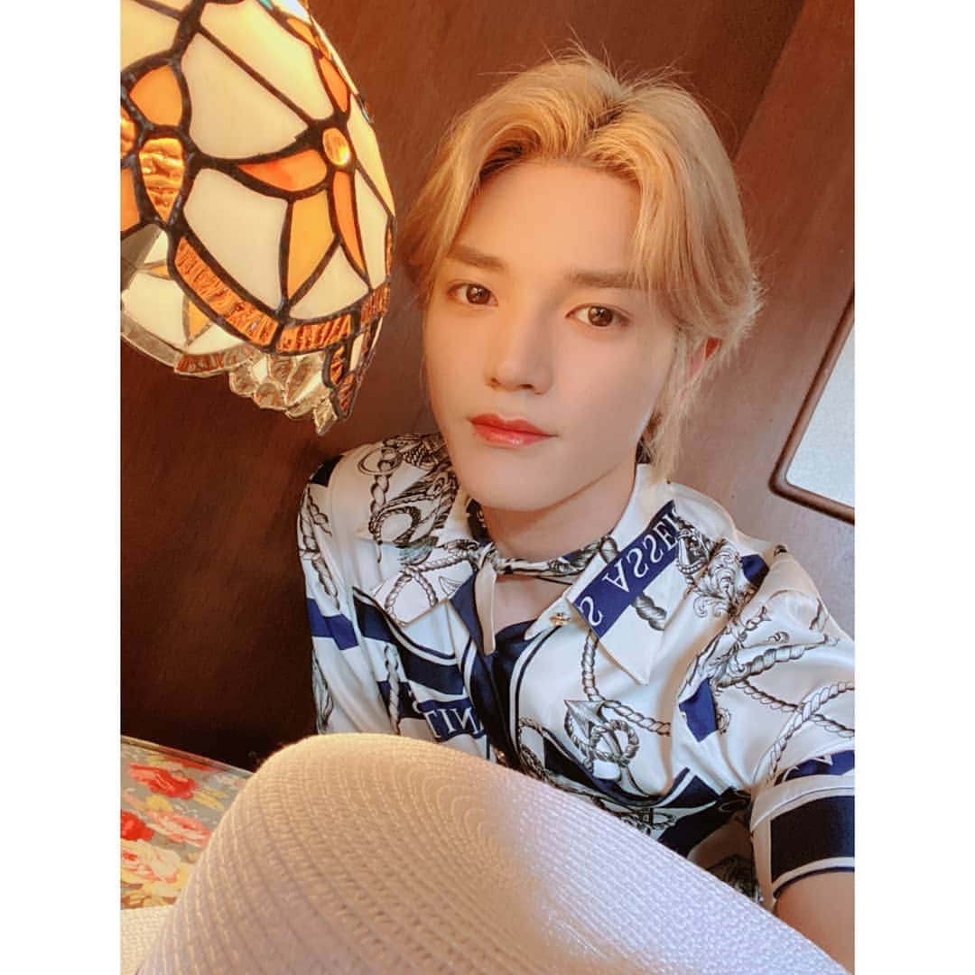 のインスタグラム：「다들 즐추즐추 !!!! 즐거운 추석 보내고 계신가요. ?  원하는대로 그리고 엠토피아 재밌죠 ??? 저도 재밌게 본 것 같아요 ㅎㅎㅎ 다들 즐거운 추석 보내고 맛있는거 많이 먹고 좋은 시간 좋은 추억 만드세요 !!  #TAEYONG #SuperM #SuperMAsYouWishQnA_내일아침11시_Thursday7pmPDT_10pmEST」