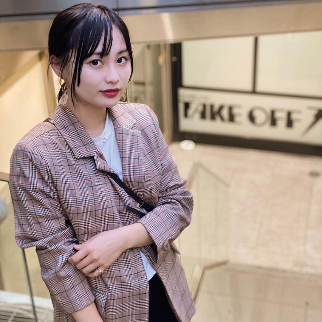 Luna.（ルナ）さんのインスタグラム写真 - (Luna.（ルナ）Instagram)「#渋谷ライブハウス散歩👣  TAKE OFF7️⃣」10月1日 22時16分 - luna.singuitar