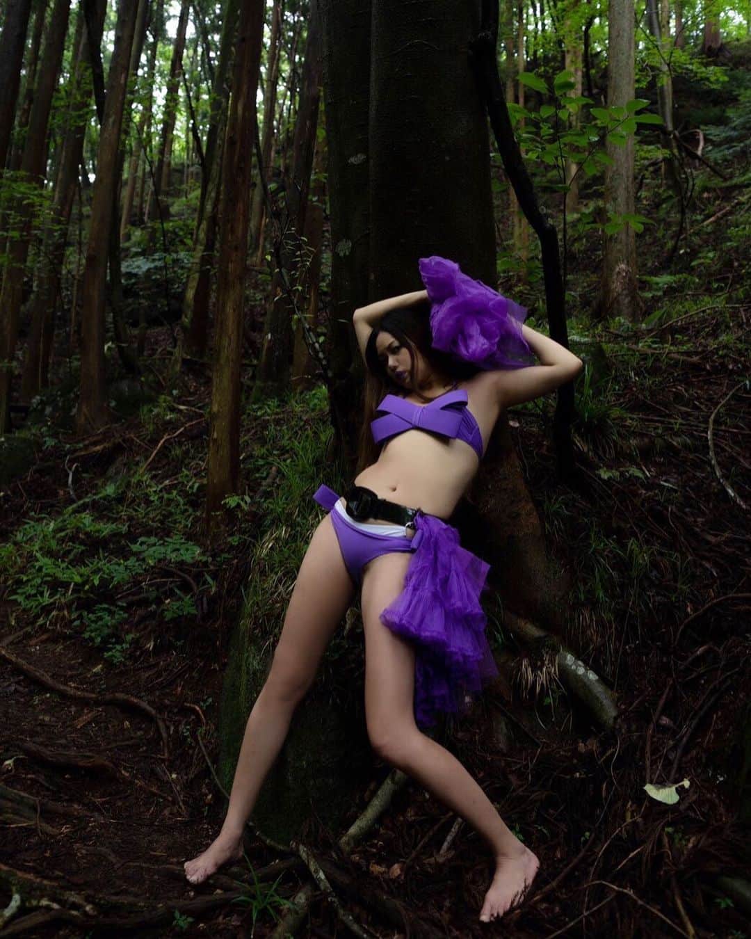 Dance MANAさんのインスタグラム写真 - (Dance MANAInstagram)「自分の踊り方の変えていきたいポイントが見えてきたので、しばし練習はかどりそうだ〜💜近々のお仕事に向けて、振付力も上げていかなくては💜﻿ ﻿ ﻿ 👙🎀💜 by @hotgirls_shop﻿ Photoshoot by @cutie_style_bg ﻿ ﻿ #fashion #hotgirls #hotgirlsshop #アパレル #partyshop #purple #dancer #choreographer #japanesedancer #cascade #waterfall #mission #spy #action #honeytrap #naturalart #life #photo #photoshoot #moment #モデル #写真好きな人と繋がりたい #撮影 #被写体モデル #photoart」10月1日 22時54分 - dancer_mana