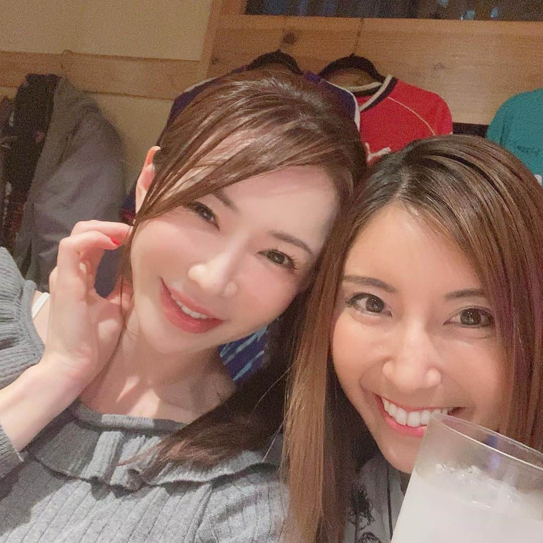 岩本和子さんのインスタグラム写真 - (岩本和子Instagram)「今日からいきなり寒く感じますね。 お友達とおでん食べに行ってほっこりしました✨ ・ おやすみー💕 ・ #タグが思いつかない #おでん ↑ おでんでいいかな😄」10月1日 22時56分 - kazuko002001