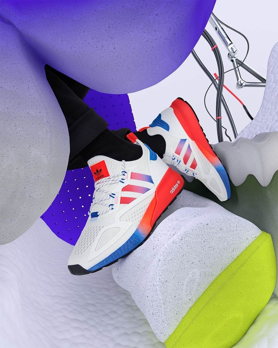 Foot Lockerさんのインスタグラム写真 - (Foot LockerInstagram)「A comfy squeeze. The #adidas ZX 2K Boost is now available in full-family sizing!」10月1日 23時00分 - footlocker