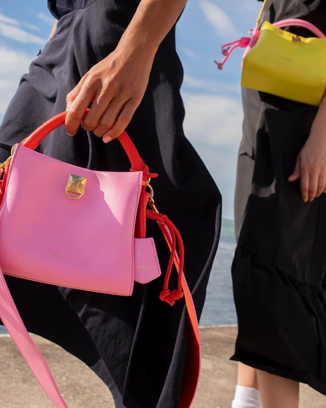 のインスタグラム：「New neons electrify the Mini #MulberryIris for AW20.」