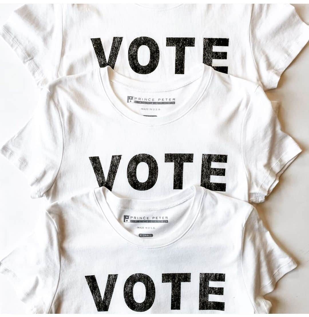のインスタグラム：「EVERY VOTE 🗳 COUNTS! Only @bloomingdales #ootd #votetees #votingseason #votingmatters #bloomingdales #lulus #fashionblogger」