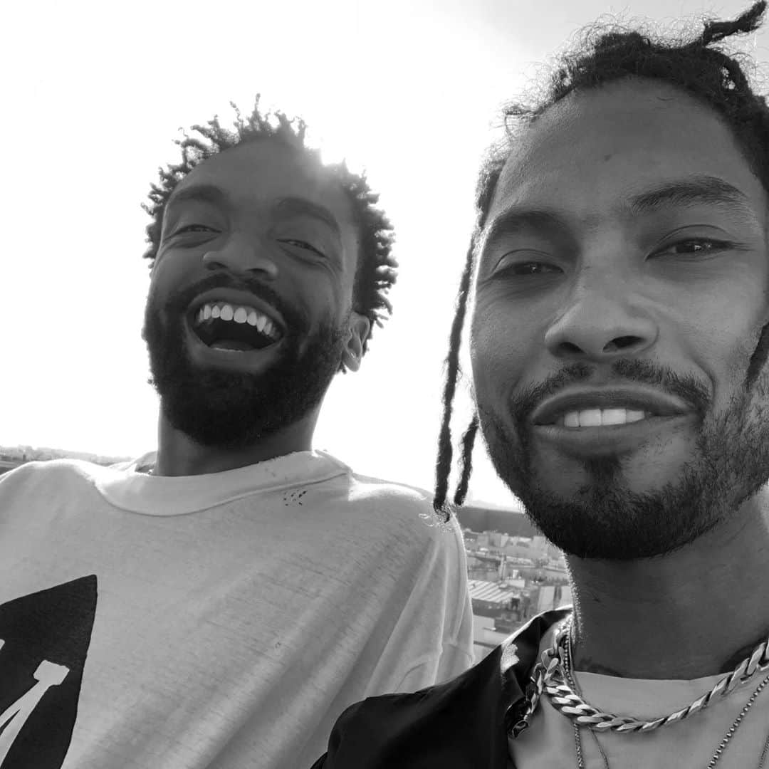 ミゲルのインスタグラム：「Love seeing the homies GO ! WORLDWIDE congrats @kerbito! Big move @reebok」