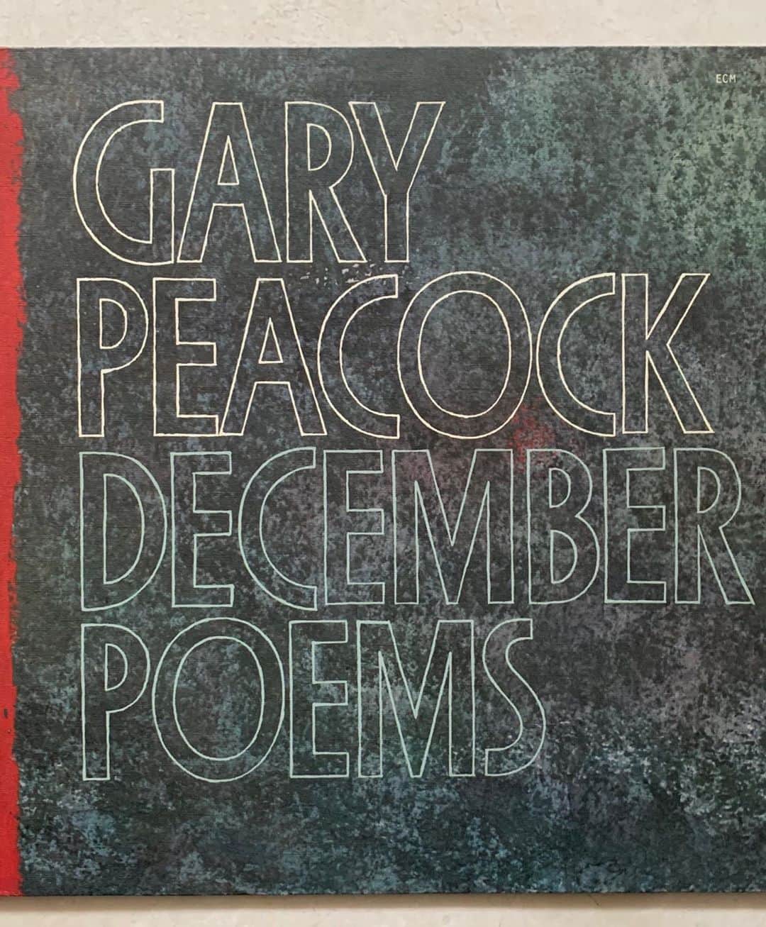 ハンツマンさんのインスタグラム写真 - (ハンツマンInstagram)「In this week's playlist, @johnnyaallen pays tribute to the jazz double bassist Gary Peacock who died earlier this month. "His work over the last 50 years has been with the finest jazz musicians in the idiom whether avant-garde or Straight-ahead." Enjoy now on Spotify via the link in bio or on Instagram stories, and tell us your favourite tracks  #HuntsmanJazz #Jazz #huntsmansavilerow #huntsmannewyork #savilerow #spotify #jazzmusic」10月2日 0時59分 - huntsmansavilerow