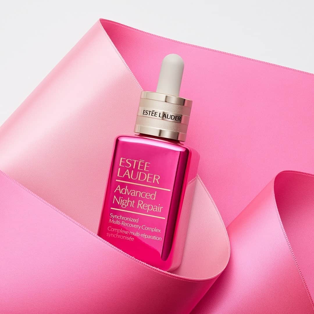 のインスタグラム：「It’s #TimeToEndBreastCancer 💕 Get your glow on with our limited-edition #pink #AdvancedNightRepair and Pink Ribbon Bracelet and join the fight for a breast cancer-free world. Tap to shop, and visit the link in our bio to learn more about @esteelaudercompanies Breast Cancer Campaign.」
