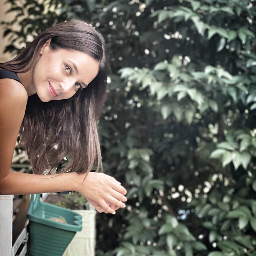 Sedef Avciのインスタグラム：「Sen nereden bakiyorsun hayata? 🌳 #tbt」