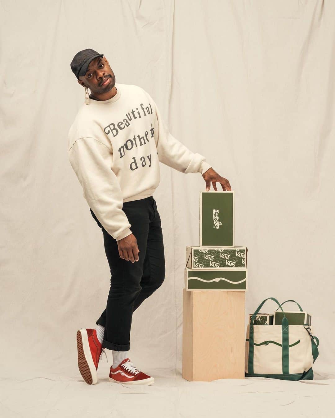 Paul Octaviousのインスタグラム：「Thanks @notre x @vansvault for having me be apart of this collaboration! Highlighting friends in Chicago who are doing things for our community. “There are many way of doing things besides your own.” Picture along side @groceryrunclub & @aliciagutierrez 🖤 Interview conducted by @reed.schmidt  link in bio」