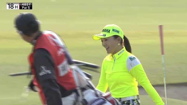テレビ朝日「ゴルフ」のインスタグラム：「有村智恵プロのチップイン🤩‼️  #樋口久子三菱電機レディス #有村智恵 #yamaha #嬉しい #golf #ゴルフ #ゴルフ女子 #テレビ朝日 #中継 #無断転載禁止」