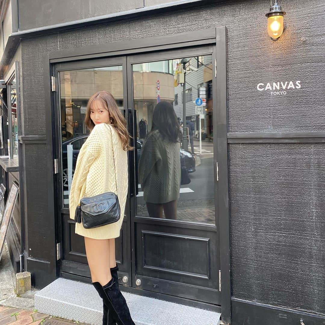 佐達ももこさんのインスタグラム写真 - (佐達ももこInstagram)「ootd🧸﻿ ﻿ ニットの季節〜🧶﻿ ﻿ knit @coel_y ﻿ bag @chanel﻿ boots ノーブランド﻿ ﻿ #ootd#outfit#fashion#coordinate#coel#chanel#今日のコーデ#コーディネート ﻿ ﻿」10月30日 23時29分 - sadamomodayo