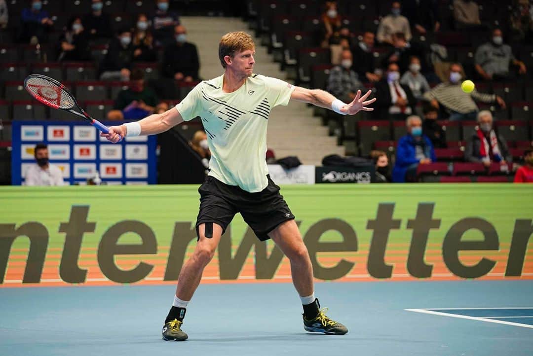 ケビン・アンダーソンのインスタグラム：「@erstebankopen semis next 💪」