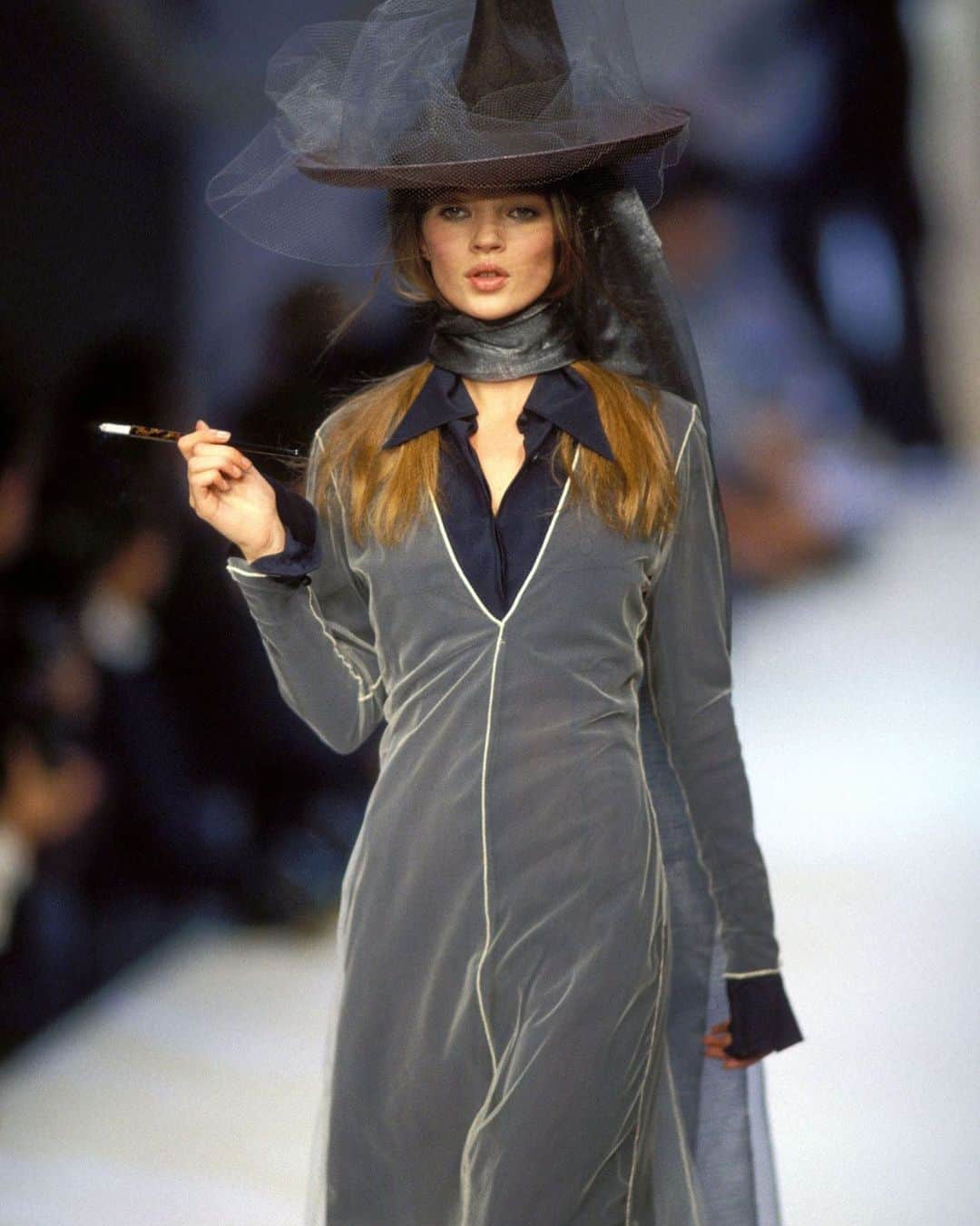 ダニジョーのインスタグラム：「Wicked Witch🕸🕷 Kate Moss is our Halloween inspo, Martine Sitbon 1993」