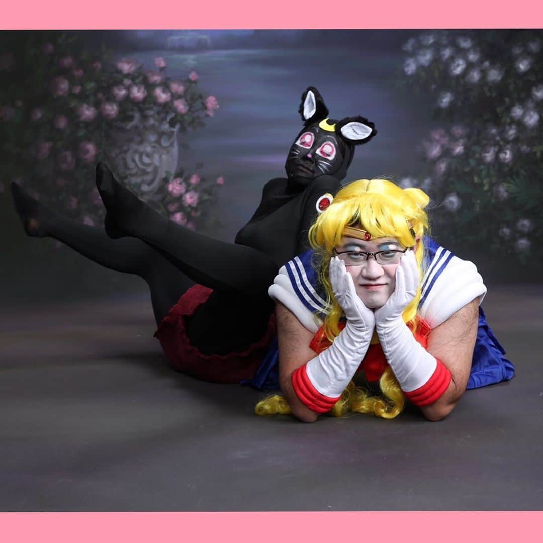 のインスタグラム：「☠🎃HappyHalloween🍭🍬﻿ ﻿ 今年は、人生最初で最後のダンナとのコラボ🌙.*·̩͙﻿ ﻿ バブ夫の大好きなセーラームーンをやったよ！﻿ ﻿ ﻿ 最後の写真は邪悪なムーンプリズムがふたつパンツから飛び出そうだったから慌てて加工したよ！  セーラームーン……どう？ あなたの感想を教えて？﻿ ﻿ おやすみ！ 明日も良い一日をネ💗💖﻿ ﻿ #ハロウィン﻿ #Halloween﻿ #セーラームーン﻿ #コスプレ﻿ #2020Halloween﻿ #HAPPYHALLOWEEN  #ツキオカ写真館」