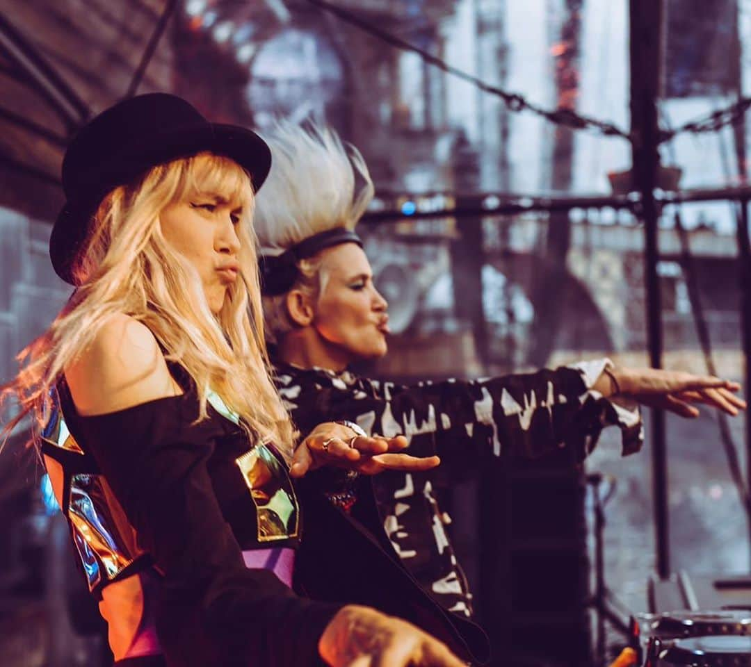 NERVOさんのインスタグラム写真 - (NERVOInstagram)「Put on your bass face! 🙌🏻🙌🏻💥💥😗😙 #RFTW #TGIF」10月31日 1時17分 - nervomusic