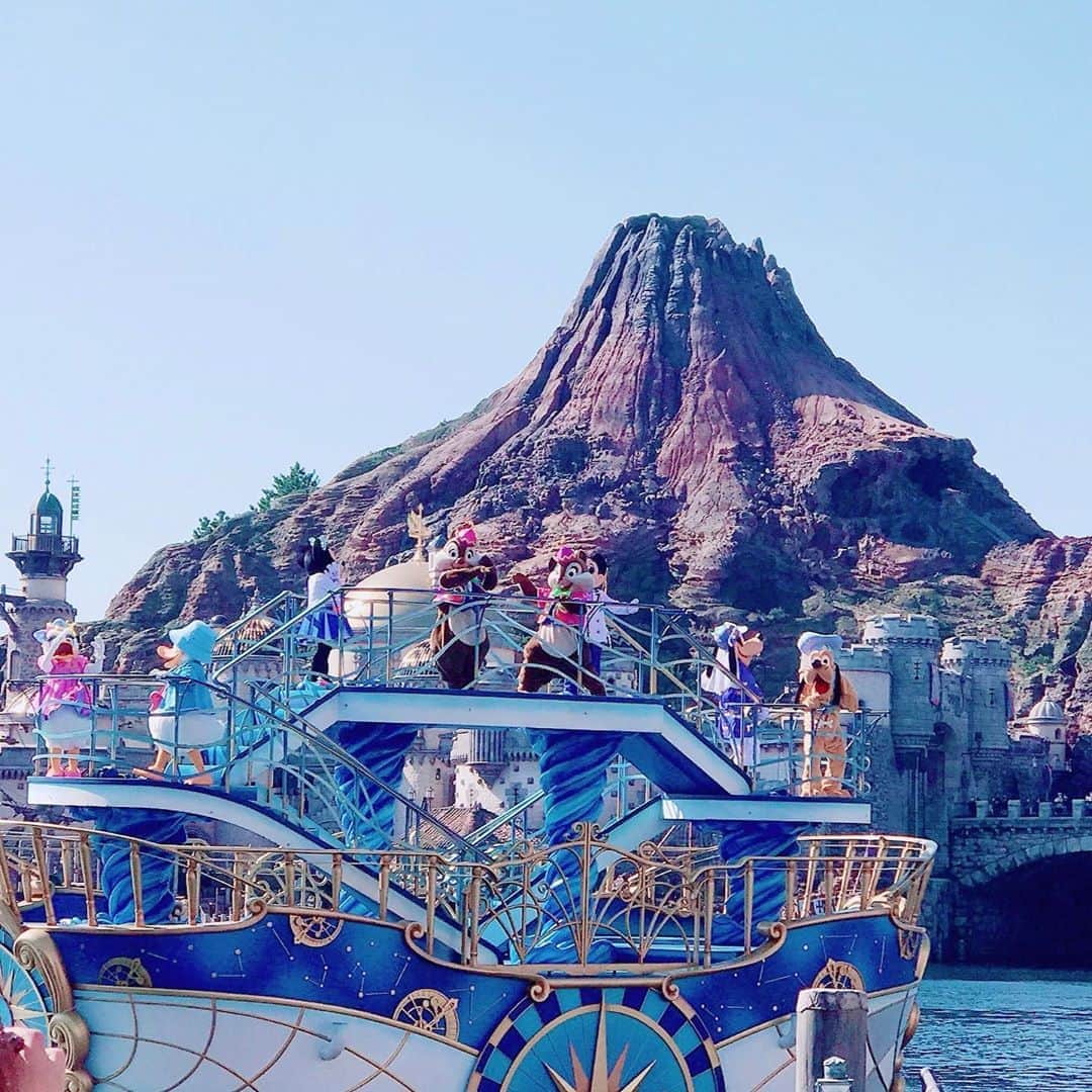 なかやまちえこのインスタグラム：「The other day...⠀ ⠀ #東京ディズニーシー #disneysea #tokyodisneysea」