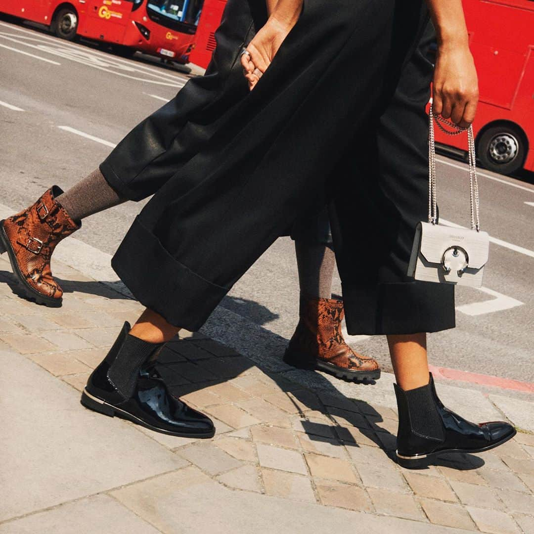 Jimmy Chooさんのインスタグラム写真 - (Jimmy ChooInstagram)「Upgrade your winter shoe wardrobe with the perfect flat boots, like ROURKE in black patent leather, and YOUTH II in cuoio printed leather. Styled with the MINI PARIS bag #JimmyChoo」10月31日 2時03分 - jimmychoo