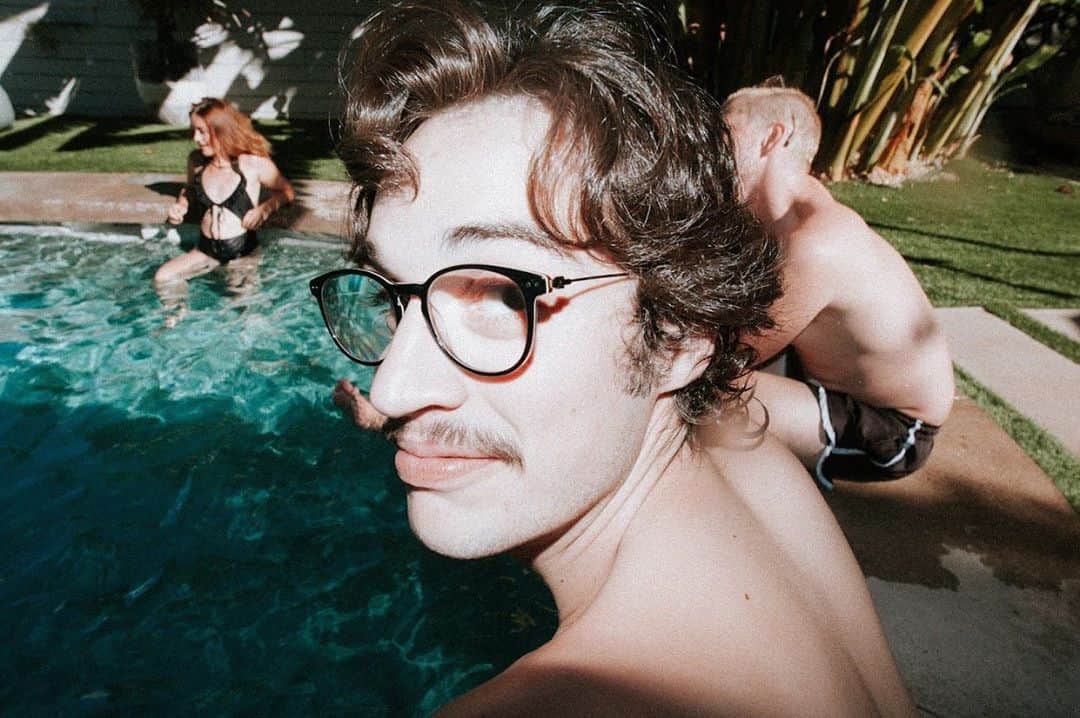 ジョーイ・ブラッグのインスタグラム：「Not sure what I miss more, believing we live in a democracy or that incredible mustache.」