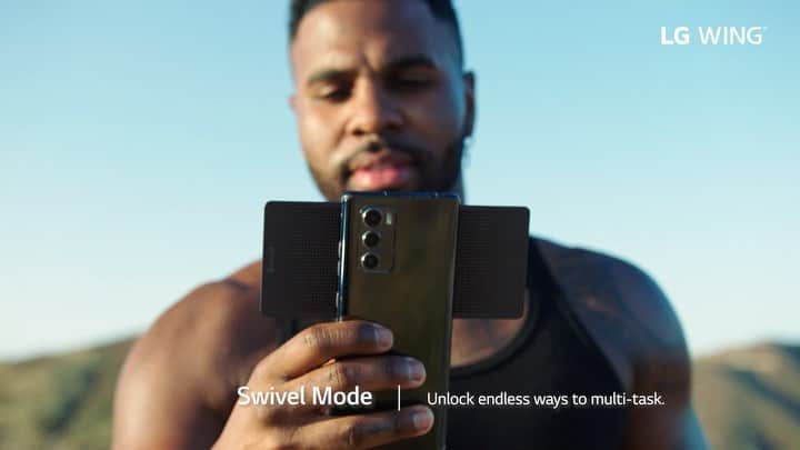 ジェイソン・デルーロのインスタグラム：「Thanks to @lgusamobile #lgwing  I can multi-task unlike ever before. Check out this first of its kind device that helps fuel all of my creative passions. #LGpartner」