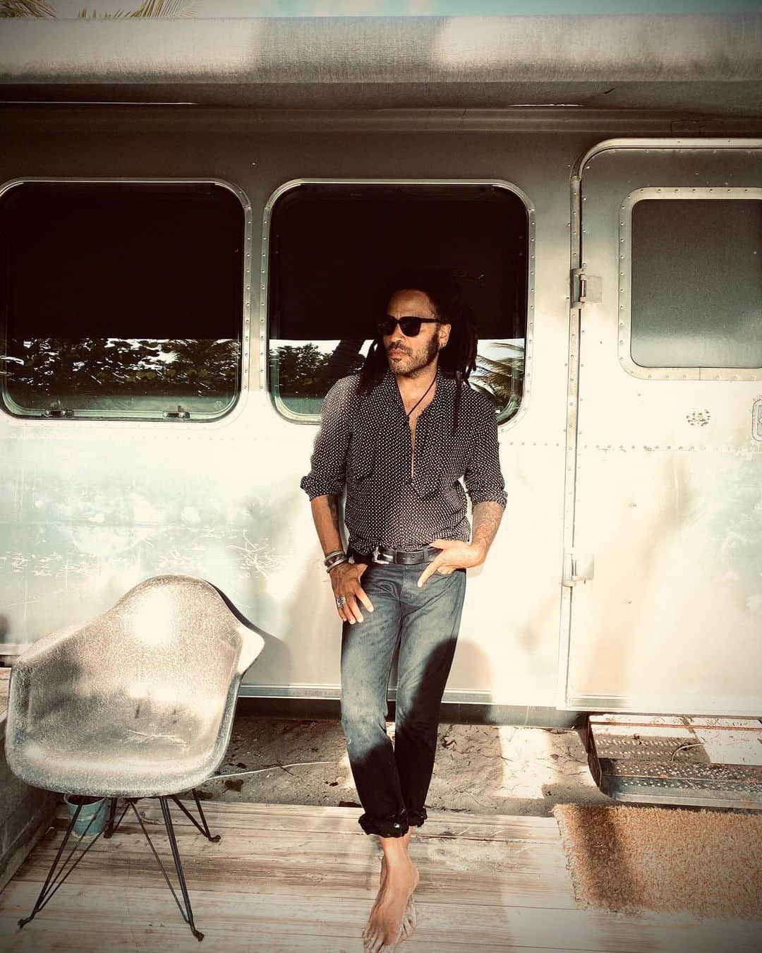 レニー・クラヴィッツさんのインスタグラム写真 - (レニー・クラヴィッツInstagram)「Afternoon light.」10月31日 3時28分 - lennykravitz