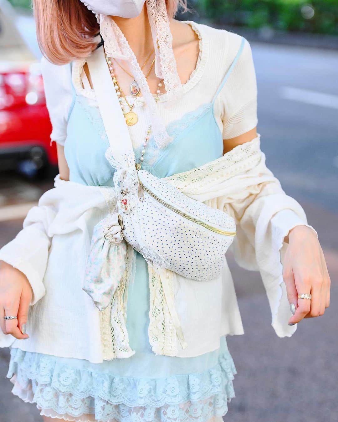 Harajuku Japanさんのインスタグラム写真 - (Harajuku JapanInstagram)「Japanese fashion designer Akino (@akino_parcasilky) - her brand is Parca Silky - on the street in Harajuku wearing a pastel look with pink hair, vintage and antique lace and lingerie, and baby doll shoes from Bubbles Harajuku.」10月31日 3時54分 - tokyofashion