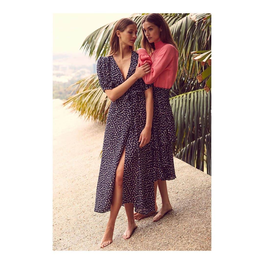 ティーバッグスのインスタグラム：「Final hours ✨ Our Archive Sale continues through midnight pst — enjoy 75% off. Shop the sale at the link in our bio. #MISAworld #ArchiveSale」