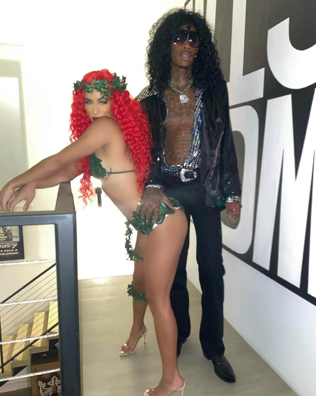 ウィズ・カリファのインスタグラム：「Super freak 🎸& his bad bag ‘a weed aka Poison Ivy 🍃 #happyhalloween」