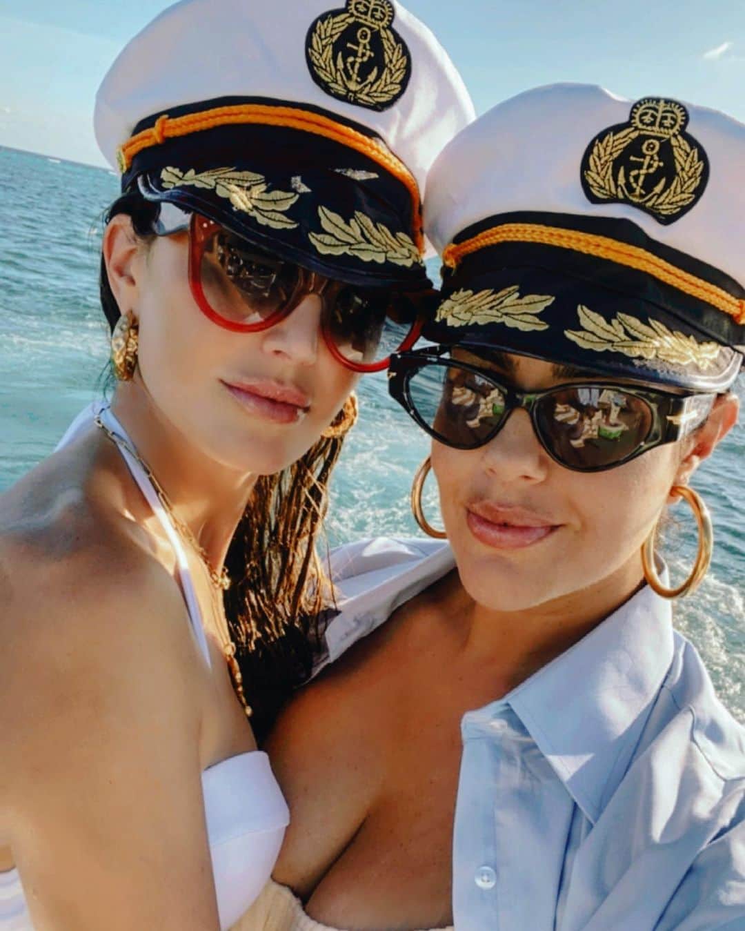 Elizabeth Chambers Hammerのインスタグラム：「Happiest Birthday week to our Scorpio Queen. @gabriellakhalil, you have the biggest heart, the best eye and inspire everyone around you with your insane talent and all that you create each and every day. We love you sm 💛」