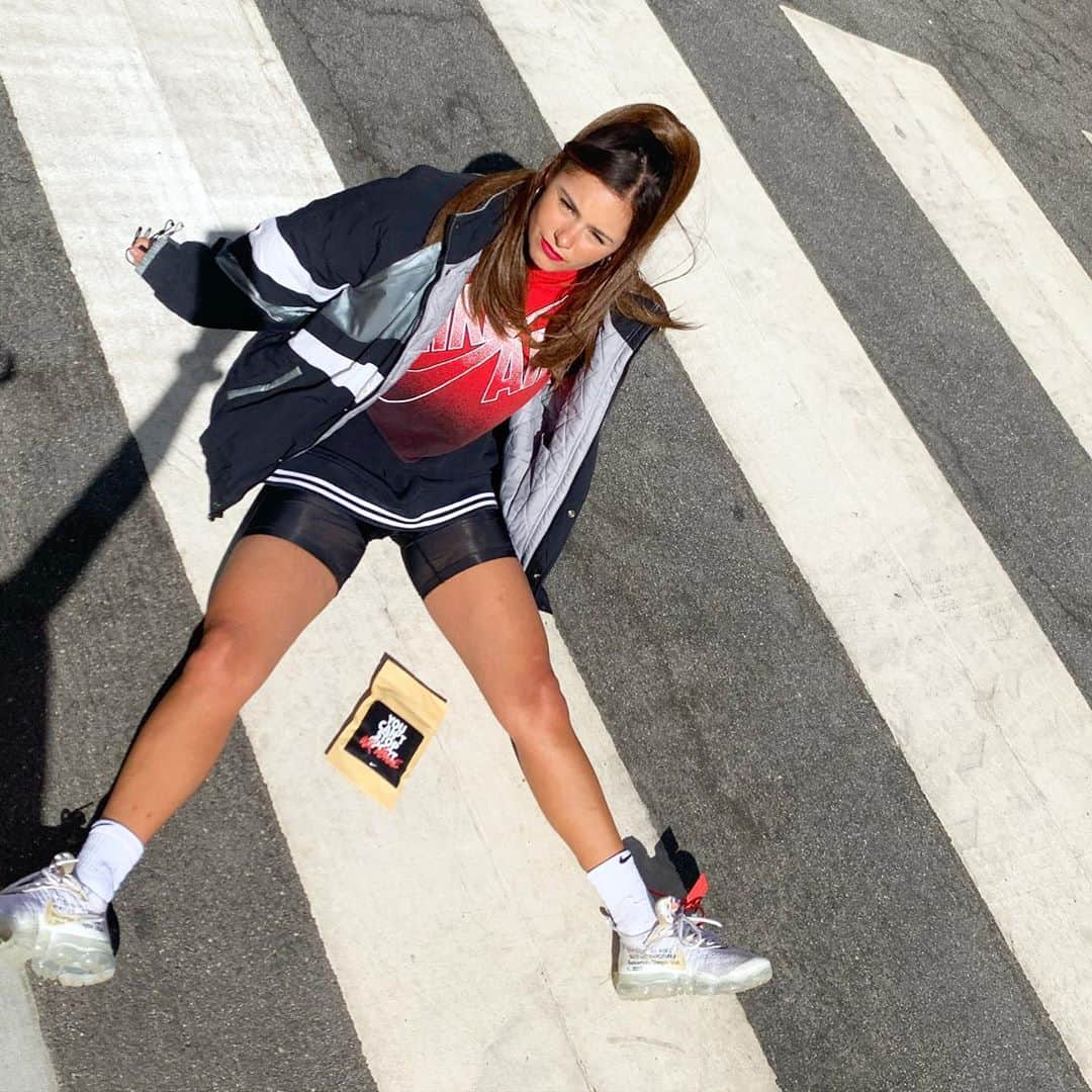 のインスタグラム：「NIKE X VOTE ✔️」