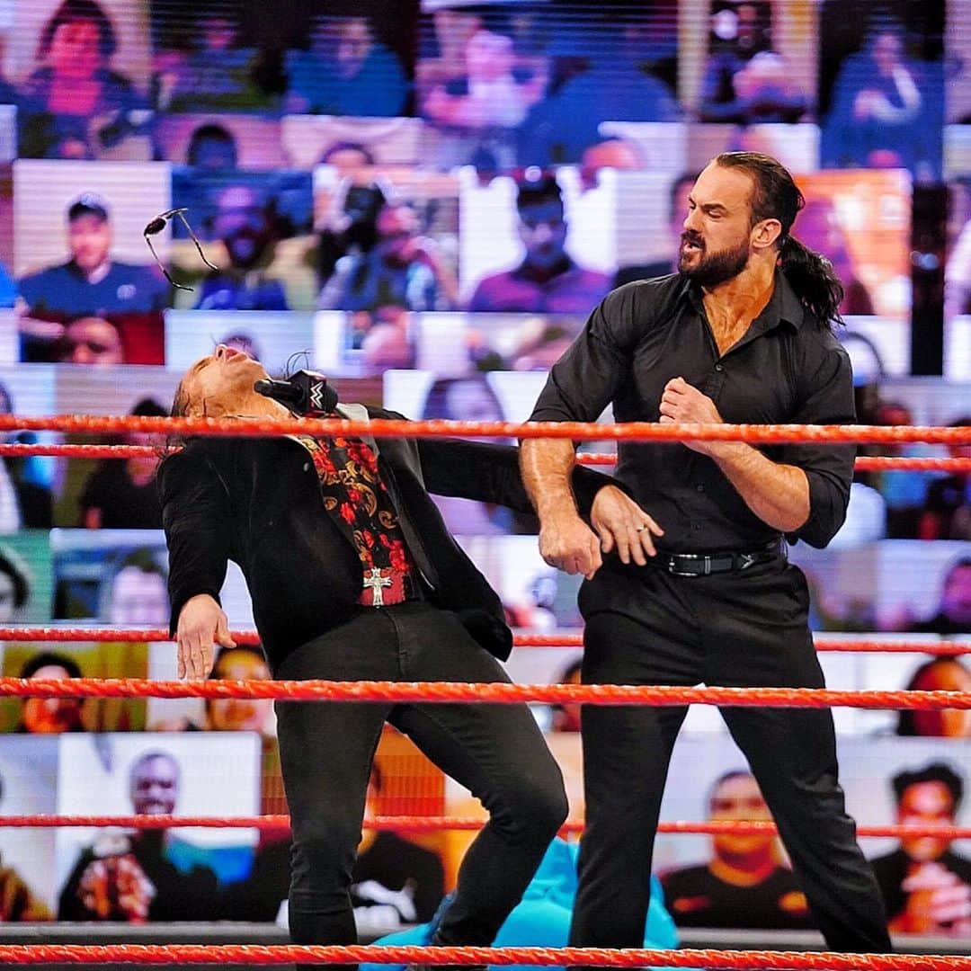 WWEさんのインスタグラム写真 - (WWEInstagram)「@mikethemiz and @johnhennigan had to interrupt @dmcintyrewwe... 🤦‍♂️. #WWERaw」10月27日 9時22分 - wwe