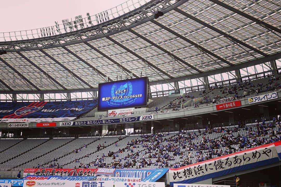 FC東京オフィシャルグッズさんのインスタグラム写真 - (FC東京オフィシャルグッズInstagram)「🔵🔴 少しずつスタジアムに戻ってきている日常。 引き続きよろしくお願いいたします。 横浜F・マリノスのサポーターのみなさま、ありがとうございました。 @fctokyoofficial  #FC東京 #fctokyo #tokyo」10月27日 9時25分 - fctokyoofficial