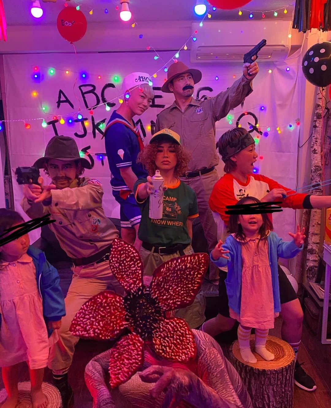 poledancer RYOTAさんのインスタグラム写真 - (poledancer RYOTAInstagram)「🍨 𝖘𝖙𝖗𝖆𝖓𝖌𝖊𝖗  𝖙𝖍𝖎𝖓𝖌𝖘 🧇 怖いのは苦手だからテレビドラマ観たことないけど ストレンジャーシングス の世界観をテーマに少し早いハロウィンパーティー🎃   飾りつけや 料理もわかいくて なにより みんな大人になって10年前も今も変わらず こうして集まれることが幸せ💓」10月27日 1時17分 - kogepiii