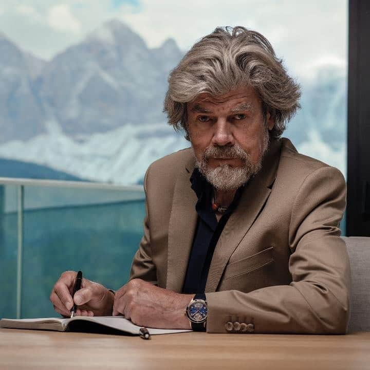 モンブランさんのインスタグラム写真 - (モンブランInstagram)「“A reliable and high performing watch is an essential companion.” - Reinhold Messner. . Dedicated to the legendary mountaineer, the new limited-edition 1858 Geosphere is enhanced with SuperLumiNova paint, which ensures almost all the elements of the dial and bezel are visible in low light. Limited to 262 pieces. . Swipe Right to see it glow in the dark.」10月27日 1時35分 - montblanc